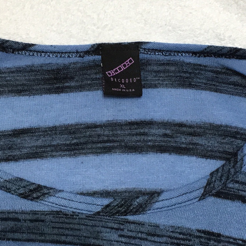 Decoded Striped Top - Picture 3 of 4